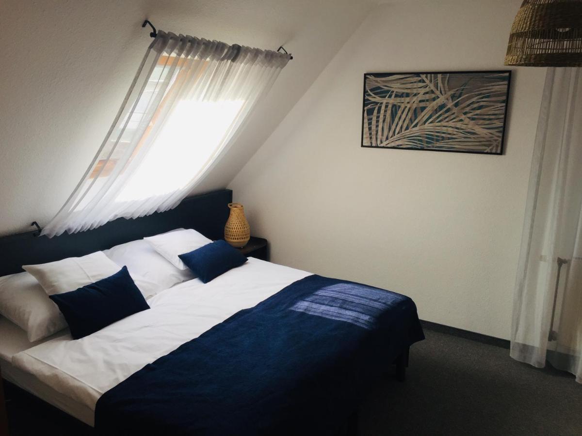 Jonathan Bed&Pizza โคมารม ภายนอก รูปภาพ